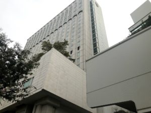 SPGアメックスカードの無料宿泊特典でクリスマスイヴに宿泊出来るのか？